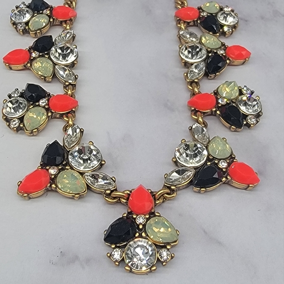 🎉HP J. Crew Crystal Statement Necklace - Picture 4 of 7